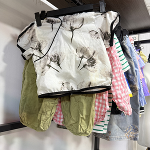 Ropa Usada en Pacas <span class=keywords><strong>de</strong></span> 50 kg: Tops Modernos, Ropa Infantil <span class=keywords><strong>de</strong></span> Verano y Mixta <span class=keywords><strong>de</strong></span> <span class=keywords><strong>Alemania</strong></span> - Product Image 4
