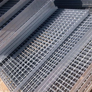 Grille en acier galvanisé 1000 mm x 900 mm, maille 32 x 100 mm, densité minimale 260 g/m², revêtement de sol pour passage de voitures - Product Image 1