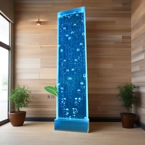 Parete d'Acqua con Bolle e Meduse LED Colorate Programmabili per Decorazione di Ristoranti e Hotel - Product Image 6