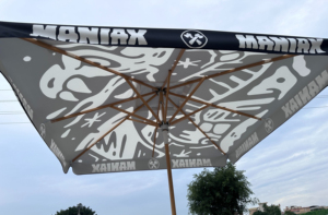 Parasol à mât central personnalisé avec impression graphique, parasol d'extérieur personnalisé avec marque - Product Image 5