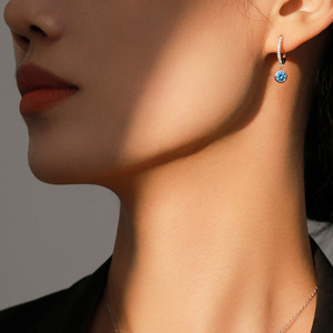 Pendientes y Collar de Plata de Ley S925 con Diamantes Simulados Azules Románticos de Lujo para Mujer (Estilo Europeo y Americano) - Product Image 5
