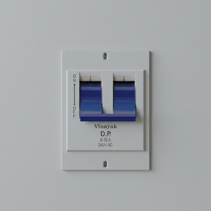 เบรกเกอร์ทองแดงแบบสองขั้ว 10-32A พร้อมมาตรฐาน IP67 สำหรับแรงดันสูง - Product Image 2