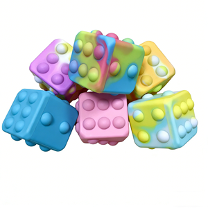 Juguete Sensorial de Silicona Personalizado, Bola Antiestrés 3D para Apretar y Aliviar el Estrés - Product Image 4