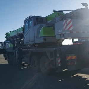 Grúa sobre Camión Zoomlion ZTC500V de 50 Toneladas con Motor Weichai de Marca China, Altura de Elevación de 61 m para Puentes y Edificios - Product Image 6