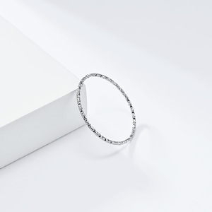 Minimalist, niche, <b>plain</b> band, 1mm titanium steel ferrule <b>ring</b>, fashionable for commuting and everyday wear, simple yet luxuriou - Product Image 3