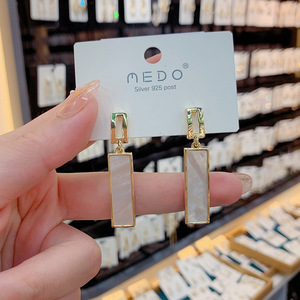 Hình chữ nhật vỏ tự nhiên thả Bông tai cho phụ nữ thanh lịch Hình Học 14k vàng thực mạ của phụ nữ Stud Bông tai đồ trang sức đám cưới - Product Image 5