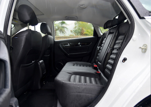 Venta Directa de Fábrica Dongfeng, Auto Sedán S50, 250HP, 5 Plazas, 2 Años de Garantía, Alta Velocidad - Product Image 3