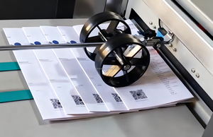 Máquina Automática de Plegado y Hendido Digital para Papel de <span class=keywords><strong>Folleto</strong></span> de 400 g/m² - Product Image 3