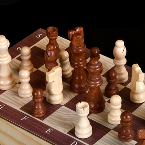 Scacchiera pieghevole portatile per bambini principianti in bianco e nero pezzi di <span class=keywords><strong>scacchi</strong></span> in legno massiccio pieghevole magnetica scacchiera Set - Product Image 6