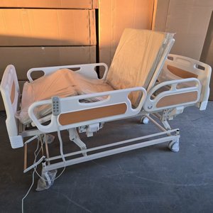 Cama de Hospital Manual con Doble Manivela Eléctrica Multifuncional para Adultos, de Acero Inoxidable 032614 - Product Image 4