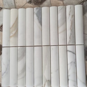 Bianco Carrara Carreaux <span class=keywords><strong>de</strong></span> mur en mosaïque <span class=keywords><strong>de</strong></span> travertin en <span class=keywords><strong>marbre</strong></span> cannelé Panneaux <span class=keywords><strong>de</strong></span> <span class=keywords><strong>porte</strong></span> polis Douche Garantie 1 an Garniture <span class=keywords><strong>de</strong></span> crayon personnalisée - Product Image 6