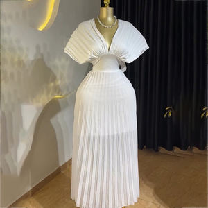 Vêtements de bonne qualité pour femmes Robe longue plissée sexy à manches chauve-souris et col en V Robes de soirée longues - Product Image 1