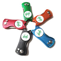 Fabricant d'ensemble de golf de haute qualité Accessoires de golf Boîte en fer blanc Conception personnalisée Outil pliable de golf Divot