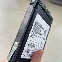 Твердотельный накопитель SSD D4-2SFXL2-7680 Exx 7.68 ТБ 2.5" 10K 12G SFF SAS с кэшем 256 МБ для серверов