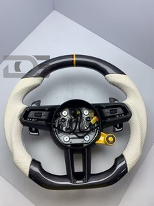Volant en fibre de carbone authentique pour <span class=keywords><strong>Porsche</strong></span> 911 996 Cayenne 958 718 Boxster 918 Cayman Macans Panamera Taycan <span class=keywords><strong>GT3</strong></span> <span class=keywords><strong>RS</strong></span> 970 - Product Image 4