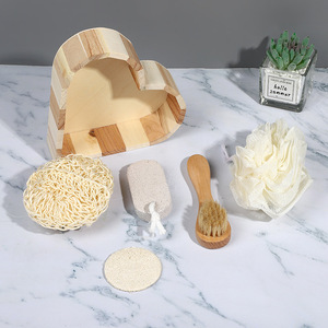 Set regalo per il bagno a forma di cuore per la famiglia kit promozionali di lusso per la cura del corpo di bellezza cura personale Spa per le vacanze - Product Image 5