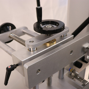Línea de marcado de bolígrafo profesional, transportador de rodillos personalizado, marcador láser UV, posicionamiento giratorio automático, fecha de producción en cejas/bolígrafos - Product Image 5