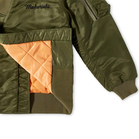 Veste de bombardier matelassée en coton avec logo brodé et laçage sur le devant Veste de kimono surdimensionnée en coton rembourrée pour hommes