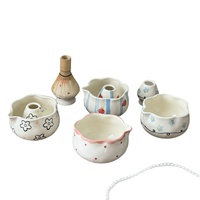 Bol à matcha en céramique peint à la main avec bec verseur, ensemble Chasen, bol à matcha traditionnel pour cérémonie du thé, Chawan, support pour fouet à matcha