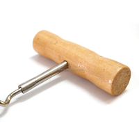 Ouvre-tire-bouchon de bouteille de vin de sécurité alimentaire classique avec manche en bois anti-moisissure pour la maison intérieure
