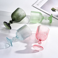 Verre à boire vert de 360 ml, verrerie vintage colorée pour mariage, fête, bar, motif gaufré à lignes verticales, gobelets à vin sur pied