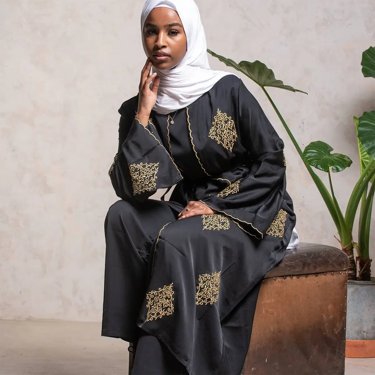 Feminino Linha de Ouro Pesado Mão-fazer Abaya Bordado Cardigan Dubai Robe Quimono Com Lenço vestido de mulheres muçulmanas