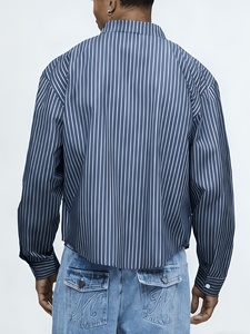 Magliette Casual da <span class=keywords><strong>Uomo</strong></span> Personalizzate in Maglia <span class=keywords><strong>a</strong></span> Maniche Lunghe Oversize con Tasche Applicate <span class=keywords><strong>e</strong></span> Bottoni, <span class=keywords><strong>a</strong></span> <span class=keywords><strong>Righe</strong></span> Verticali <span class=keywords><strong>Blu</strong></span> <span class=keywords><strong>e</strong></span> Bianche, Modello Corto, per l'Autunno - Product Image 5