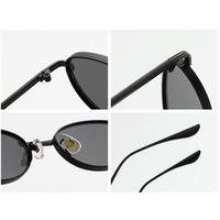 INS Style rétro été lunettes de soleil petit cadre en métal avec des lentilles multicolores UV400 optique confortable caractéristique vente chaude