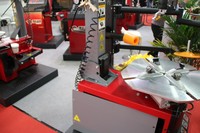 Équilibreuse de roues automatique infrarouge sans courroie de marque SLD pour véhicules, équipement pneumatique, garantie 1 an, Shandong
