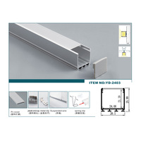 Chine Fabricant Carré 26*26mm Profil suspendu en aluminium LED de haute qualité avec couvercle de diffuseur opale et ensemble d'embouts