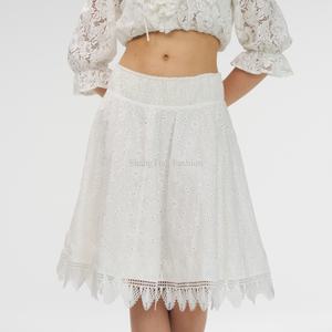 กระโปรงปักลาย OEM เอวสูง ผ้าฝ้าย แต่งลูกไม้ ความยาวระดับเข่า สำหรับผู้หญิง - Product Image 1