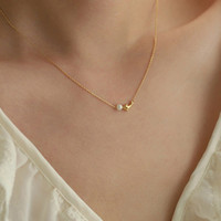 Vente en gros de bijoux personnalisés en acier inoxydable plaqué or 18 ct pour animaux de l'océan collier de baleine pour femmes