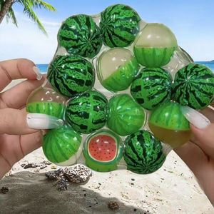 NUOVO Antistress Virale su TikTok a Forma di Anguria Estiva, Pallina Morbida Fatta a Mano, Regalo per Bambini 8-13 Anni e Adulti, Terapia Crunch Unisex - Product Image 3