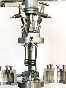 Autoclave de laboratorio automático bibo con revestimiento de titanio para lixiviación por agitación, incluye recipiente, motor, PLC y olla de reacción - Product Image 5