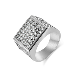 Anillo único de acero titanio estilo hip-hop, completamente chapado en oro e incrustado con diamantes, anillo de acero inoxidable moderno y potente. - Product Image 5
