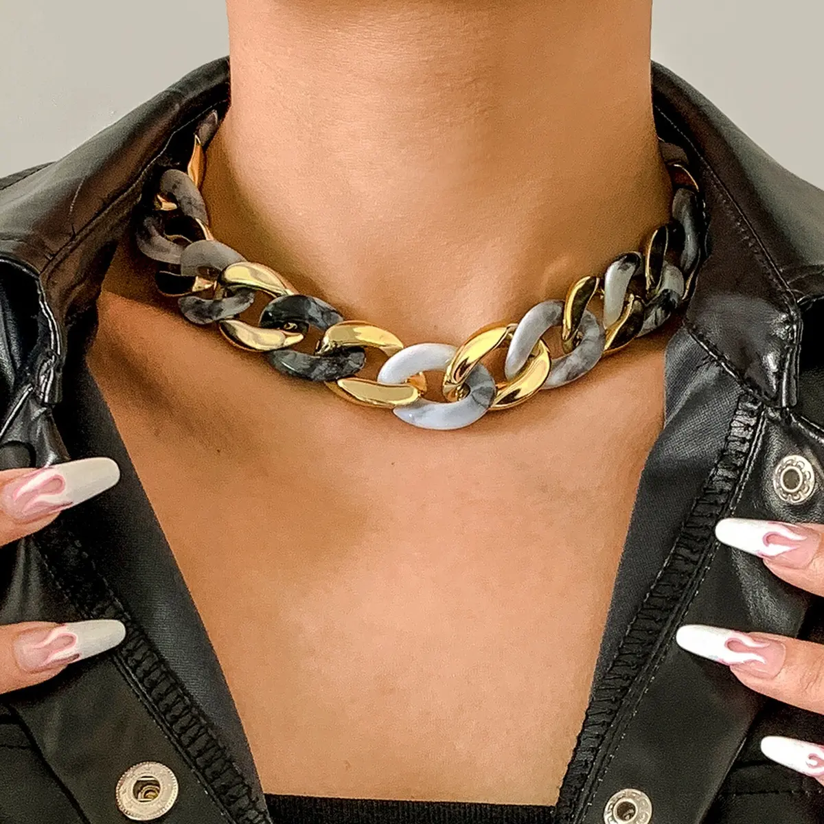 VEROMCA American Punk Aushöhlen Kette Halskette Weibliche Hip Hop Metall Aluminium Kette Acryl Halskette