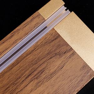 Support <span class=keywords><strong>de</strong></span> présentation <span class=keywords><strong>de</strong></span> cartes <span class=keywords><strong>de</strong></span> table en bois massif <span class=keywords><strong>de</strong></span> <span class=keywords><strong>noyer</strong></span> en forme <span class=keywords><strong>de</strong></span> L pour menu <span class=keywords><strong>de</strong></span> restaurant et réunions <span class=keywords><strong>de</strong></span> bureau, format A4 - Product Image 6