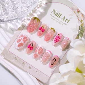 Uñas Postizas de Gel 3D Hechas a Mano con Diseño de Frutas Rosadas de Verano (Almendra, Fresa, Cereza, Uva, Sandía) para Niñas, Venta al Por Mayor - Product Image 3
