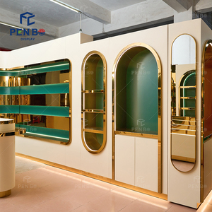 Vetrina Espositiva Personalizzata per Profumi e Scaffalature per Boutique e Negozi al Dettaglio - Design d'Interni - Product Image 4