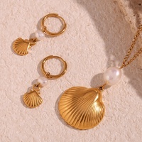 Collier pendentif coquillage gravé en perle d'eau douce pour enfants, plaqué or 18 carats, chaîne en acier inoxydable, ensemble de bijoux d'été