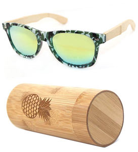 Estilo clásico patrón de camuflaje de marco de plástico gafas de sol de bambú-pierna gafas de sol unisex - Product Image 1