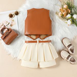 Conjunto para Niñas 2025, Nuevo Conjunto <span class=keywords><strong>de</strong></span> Verano <span class=keywords><strong>de</strong></span> Tres Piezas con Top <span class=keywords><strong>de</strong></span> <span class=keywords><strong>Piel</strong></span> Sintética con Cuello en V, Falda Pantalón y Cinturón - Product Image 3