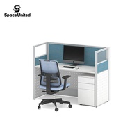 Postes de travail modernes avec cloisons de séparation SpaceUnited : bureaux individuels au design tendance avec cloisons de séparation