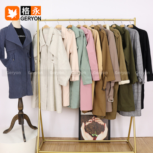 Geryon Fardos de Roupas Usadas Vintage Femininas de Inverno: Sobretudos e Casacos de Comprimento Médio, Limpos, 90-98% Novos, Qualidade de Exportação - Product Image 2