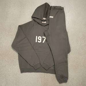 Ensemble sweat-shirt et pantalon de survêtement unisexe en molleton de coton tricoté respirant, style hip-hop, essentiels d'hiver SS22 pour hommes - Product Image 3