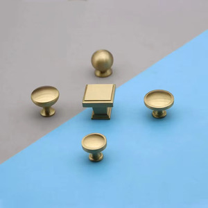 Tiradores de Gabinete Dorados, Herrajes de Cocina, Tiradores de Gabinete de Latón Cepillado, Tiradores de Puerta en Forma de T, Juego de Tiradores Simétricos - Product Image 3