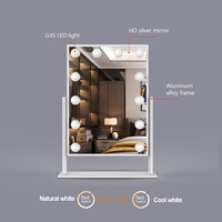 Miroir de maquillage rectangulaire Portable pour femmes, miroir de coiffeuse avec lumière Led