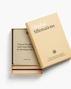 Paquets de cartes Mama pacifiques au toucher doux Cartes d'affirmation quotidienne de l'esprit d'autonomisation de l'amour avec support en bois dans une boîte de tirage à ruban - Product Image 6