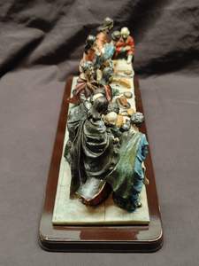 Usines chinoises Décoration de Noël personnalisée Statue Artisanat le dernier souper Jésus et les disciples Figurine en résine - Product Image 5