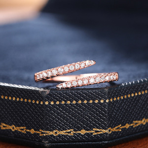 Anello Aperto Regolabile con Zirconi per Donne, Elegante Gioiello da Dito per Uso Quotidiano - Product Image 6